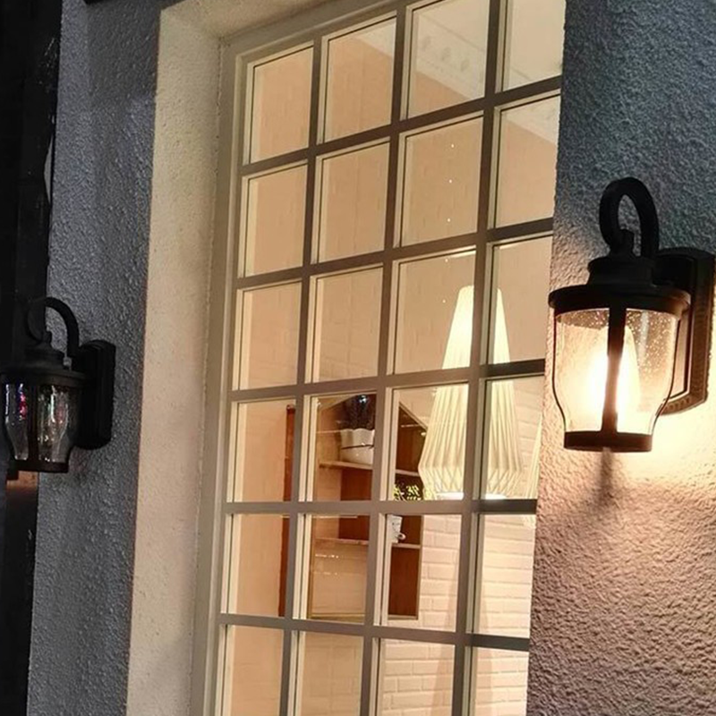 Traditional Vintage Aluminum Glass Curved Round 1-Light Wall Sconce Lamp For Outdoor